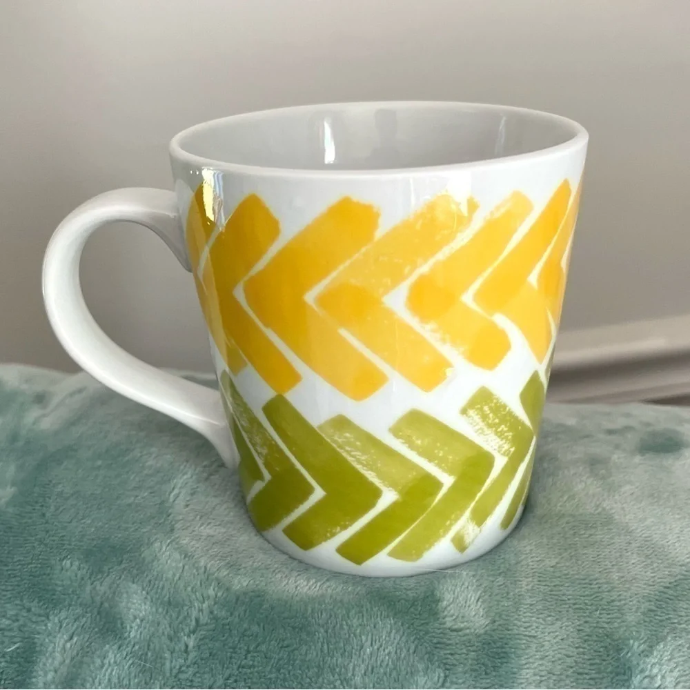 Crate & Barrel Coffee Mug Brushstroke Yellow And Green 16oz Cup Tea